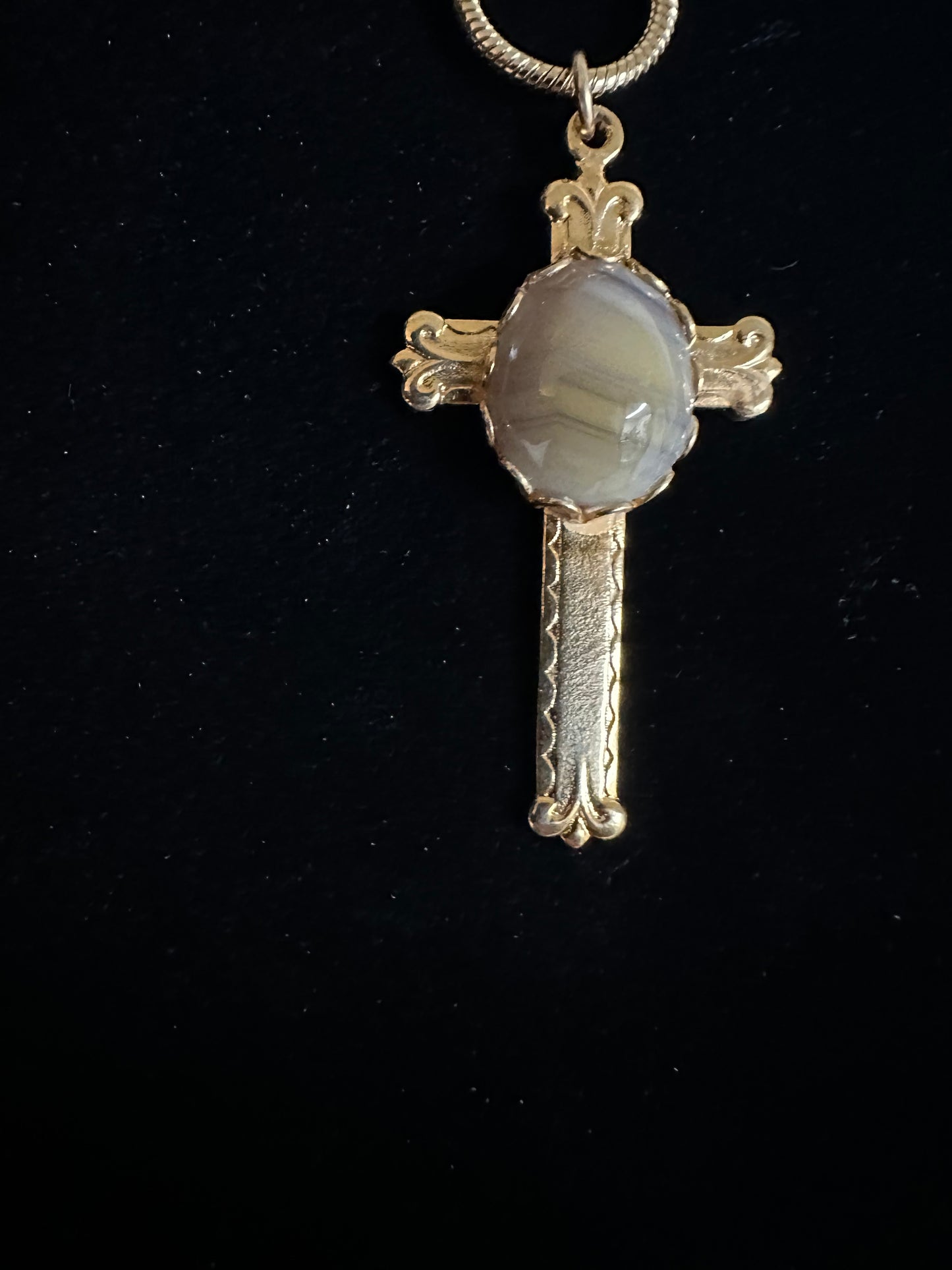AC406 Cross Pendant with Agate