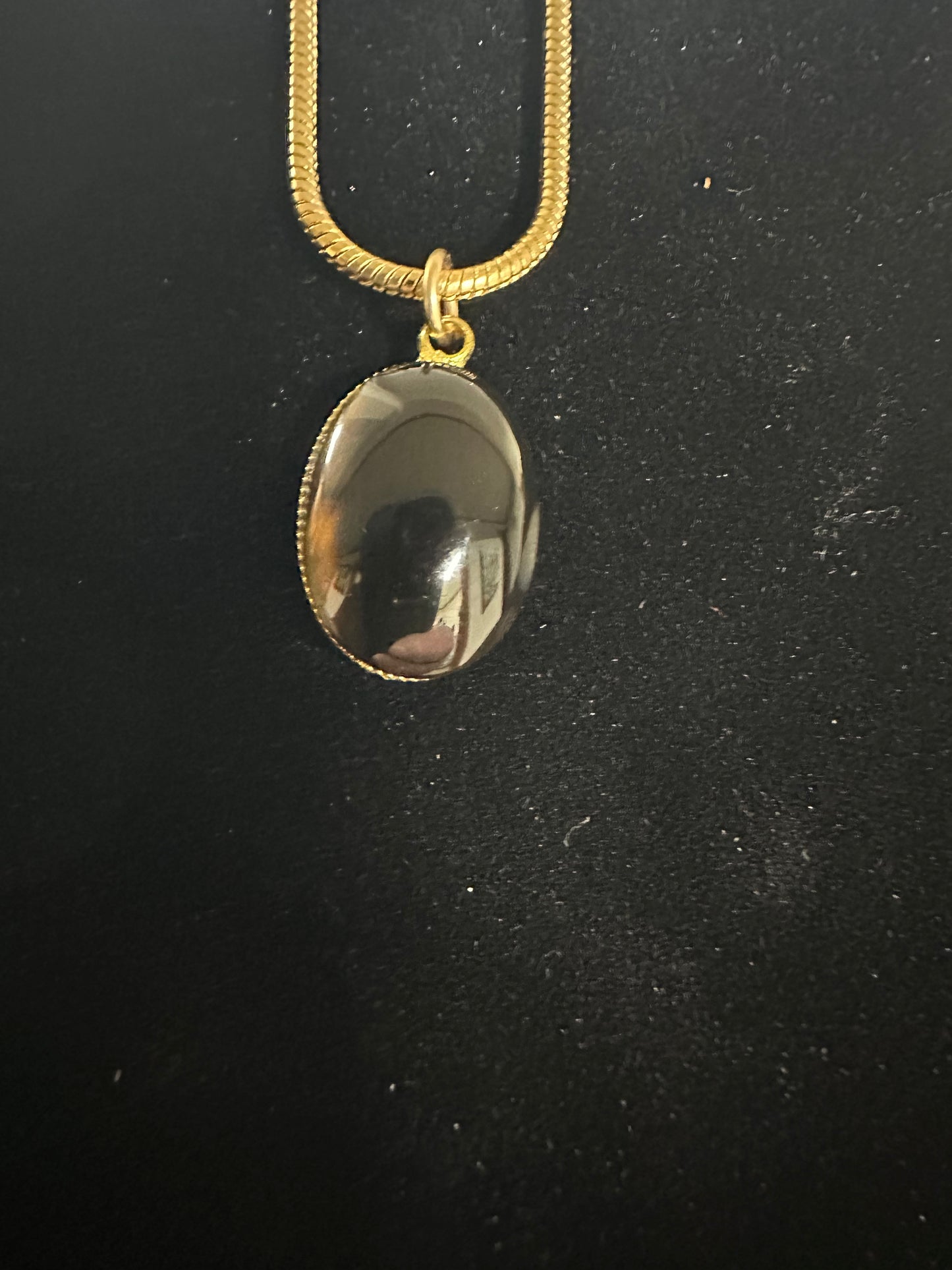 A104 Black Agate Pendant