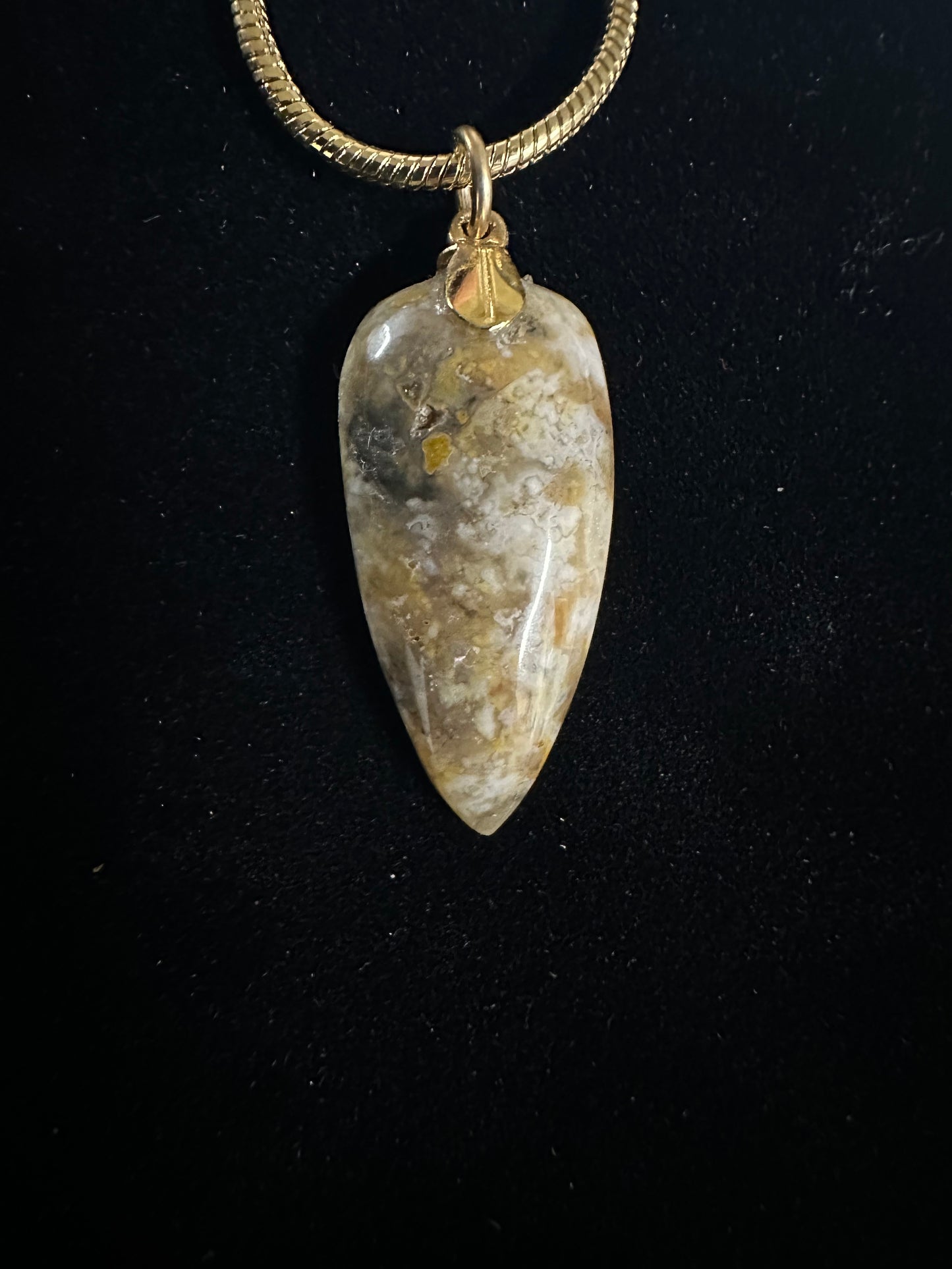 G102 Granite Pendant
